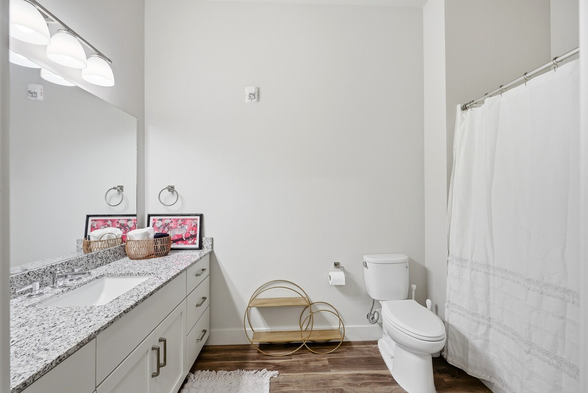 Midway Modern Farmhouse