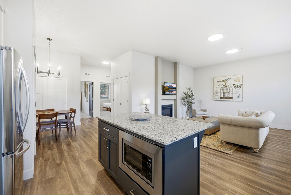 Midway Modern Farmhouse