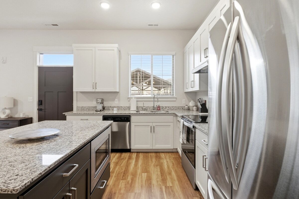 Midway Modern Farmhouse