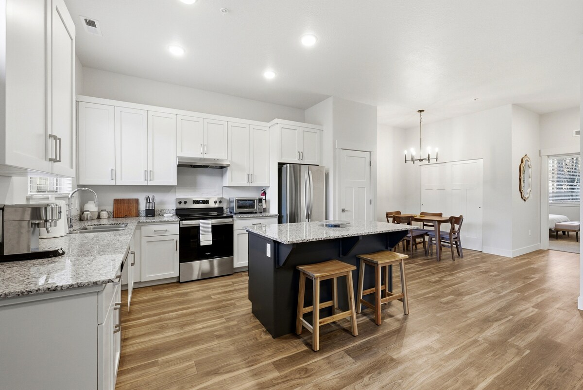 Midway Modern Farmhouse