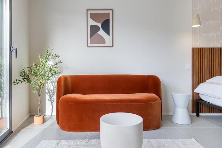 Geneva Design Studio • 15min De Genève • Parking - ibis budget Geneve Saint Genis Pouilly