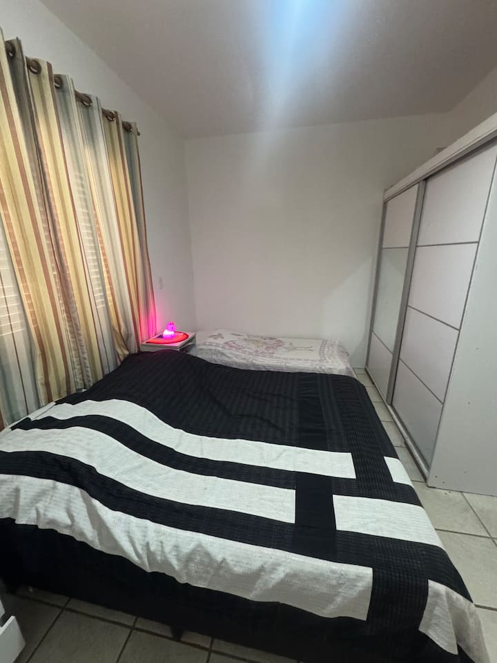 غرفة النوم 1