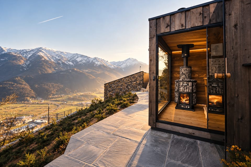Residenza Le Vigne, above Val Camonica, Piancogno, Lombardy, Italy, photo 2 of 10