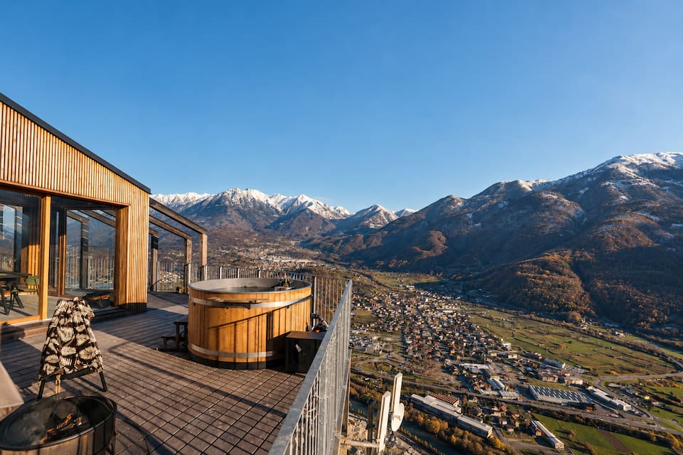 Residenza Le Vigne, above Val Camonica, Piancogno, Lombardy, Italy, photo 7 of 10