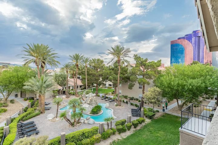 Solis Suite, 1bed/1bath Near Strip! - Allegiant Stadium