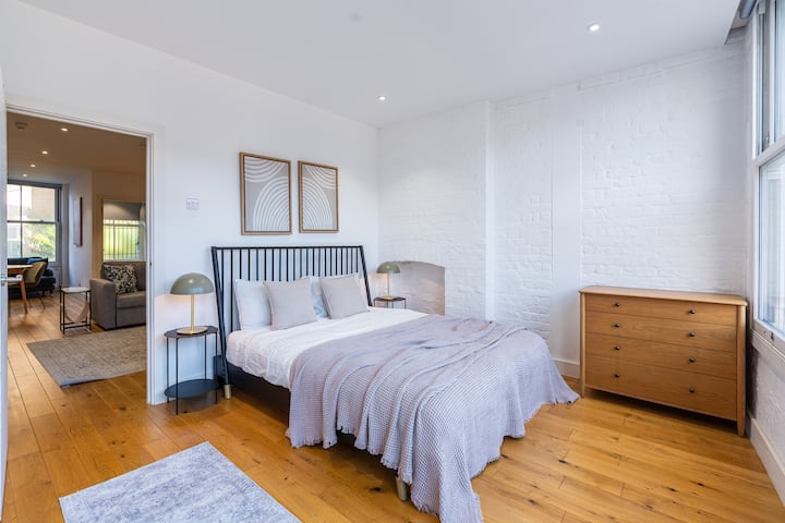 Farringdon 1br | Sleeps 4 | Elizabeth Line Direct - London