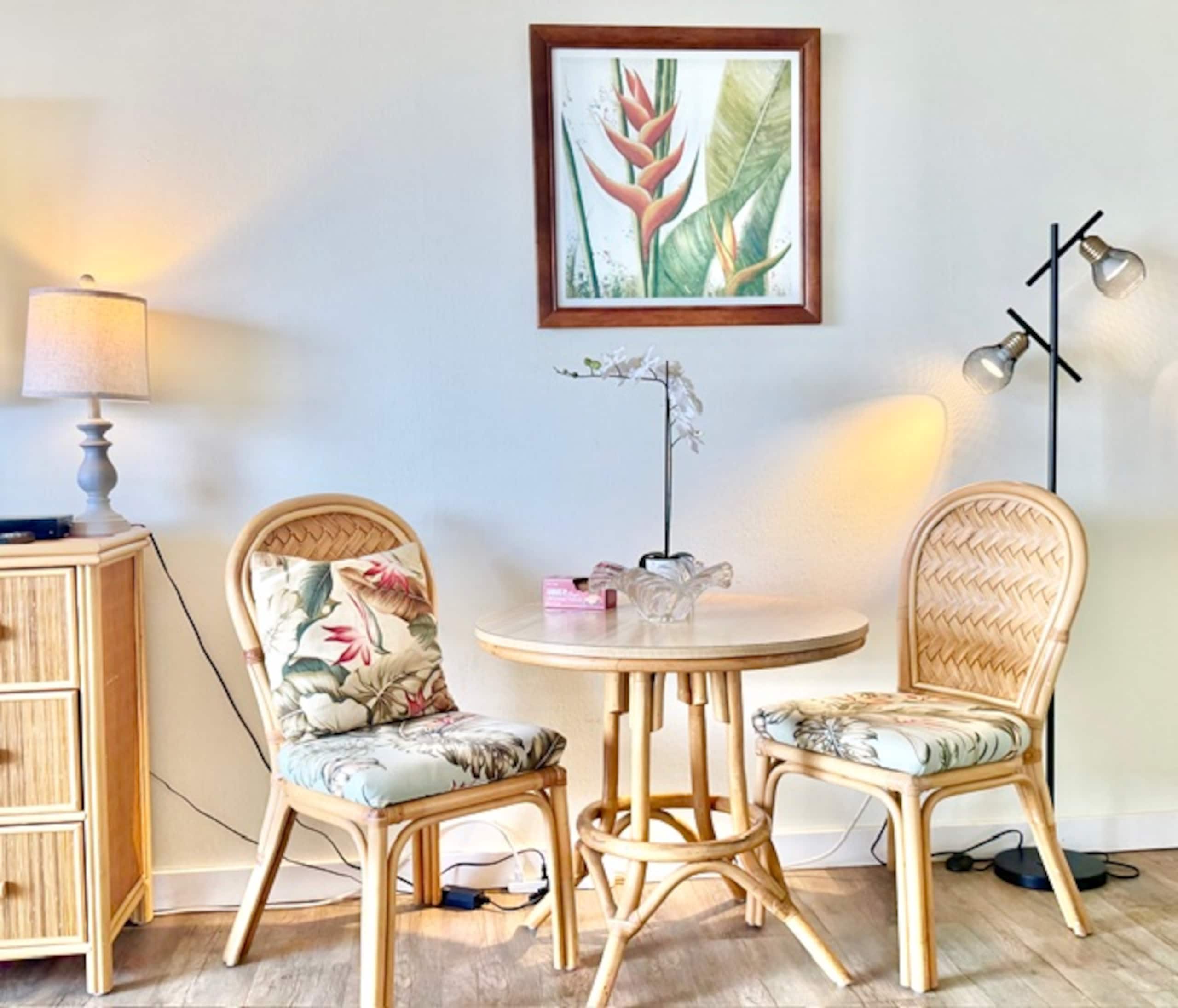 Condo in Honolulu · ★4.6 · Studio · 2 beds · 1 private bath - Image 9