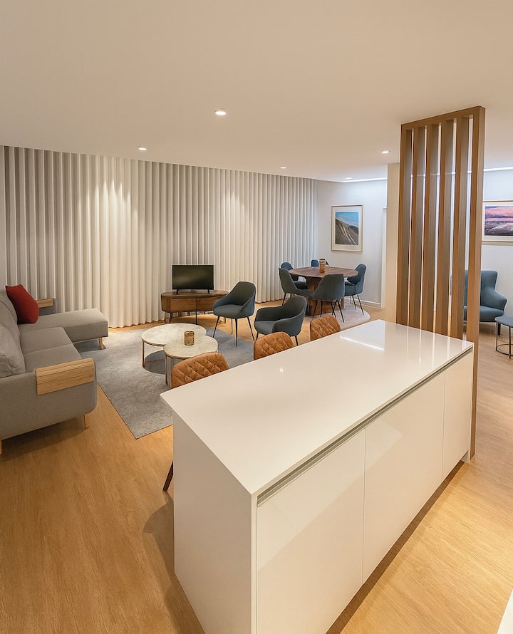 The Urban Modern Home - Oporto