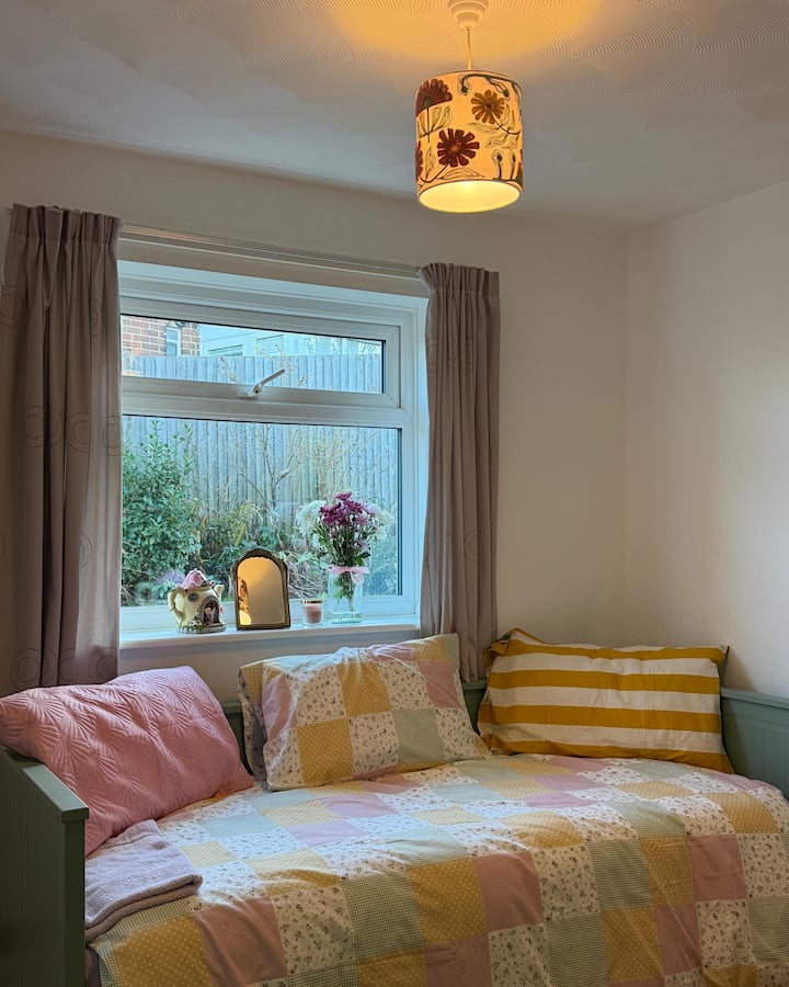 Room With Beautiful Views. Close To Edgh Hospital. - Eastbourne