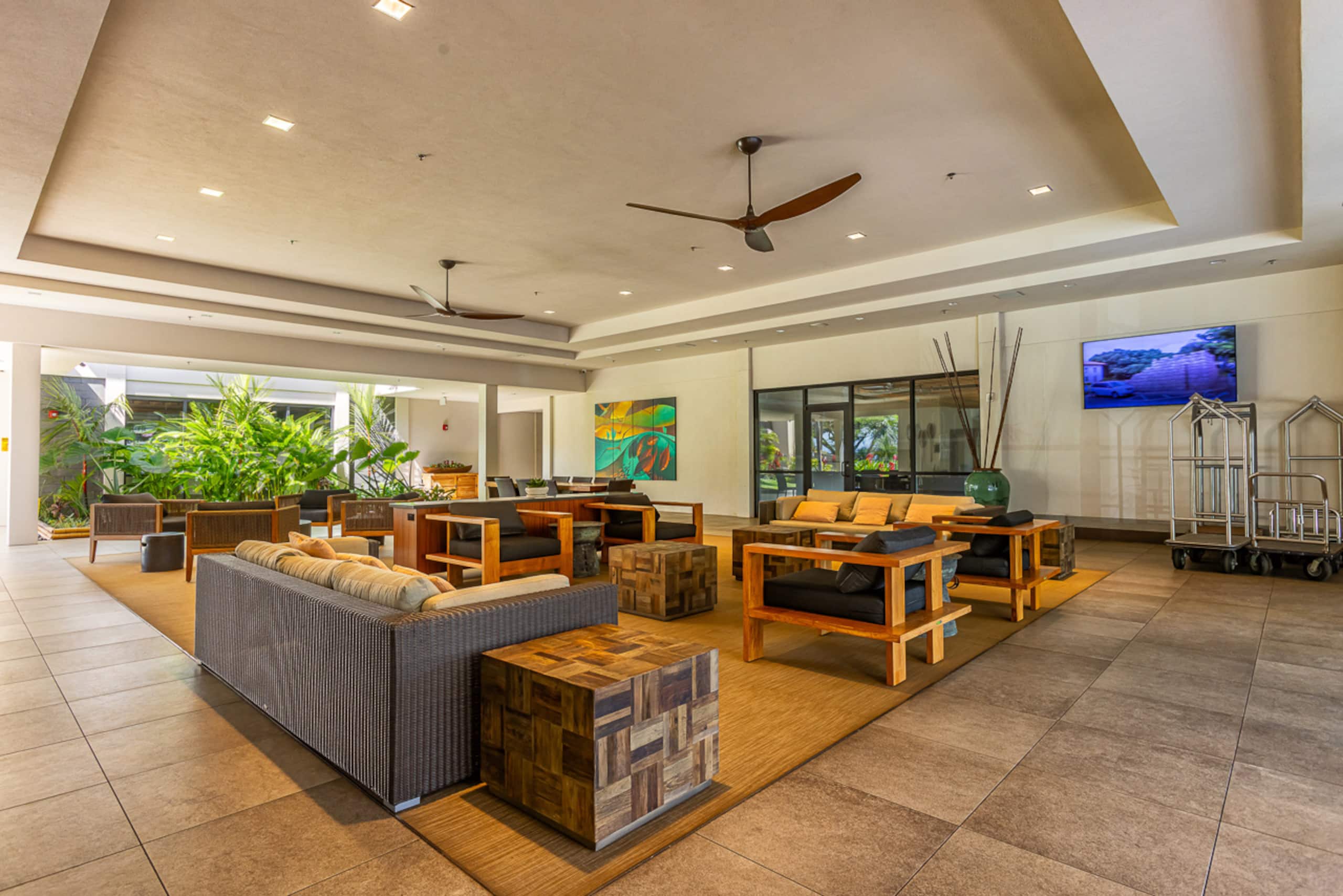 Condo in Lahaina · ★4.88 · 1 bedroom · 2 beds · 1 bath - Image 35