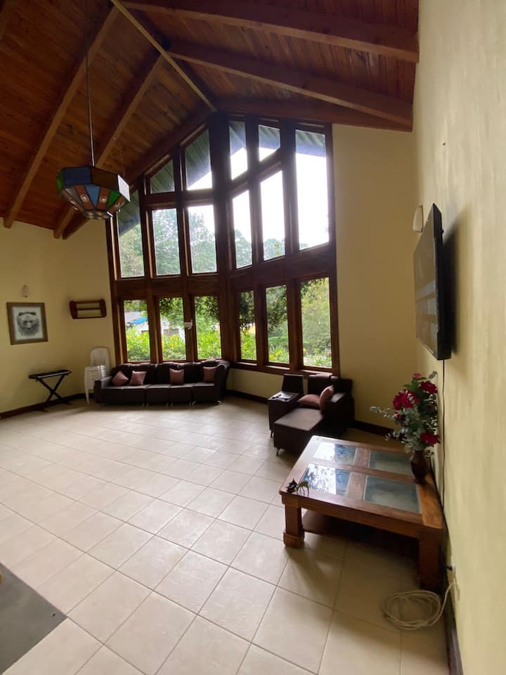 Casa Campestre Lomas De Holanda Airbnb - Guatemala