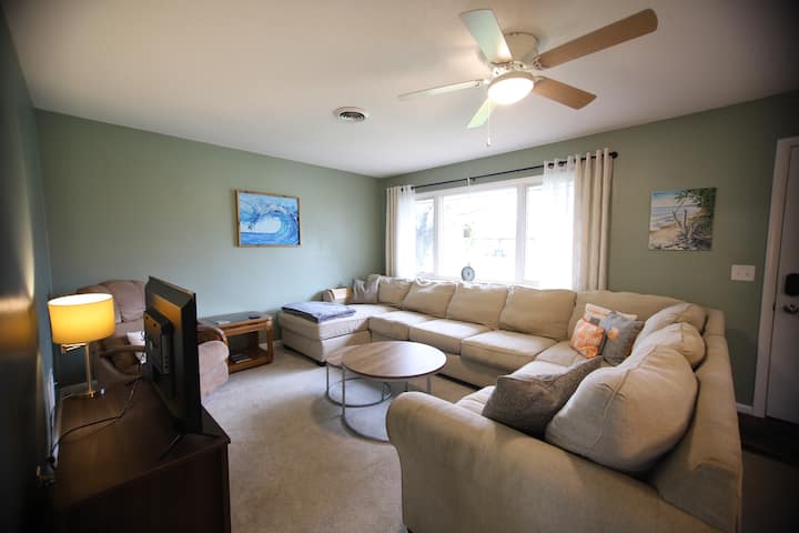 Lake Erie Getaway • 3br Retreat • Fenced Yard - Port Clinton, OH