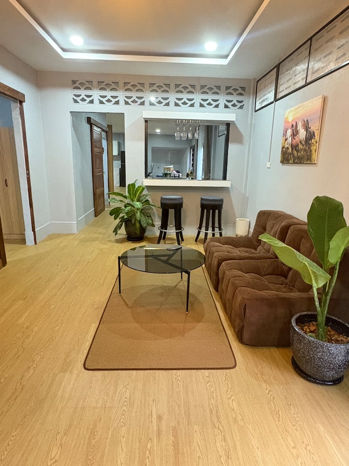บ้านสวนคุณยาย, Bansuankhunyay - Khao Lak