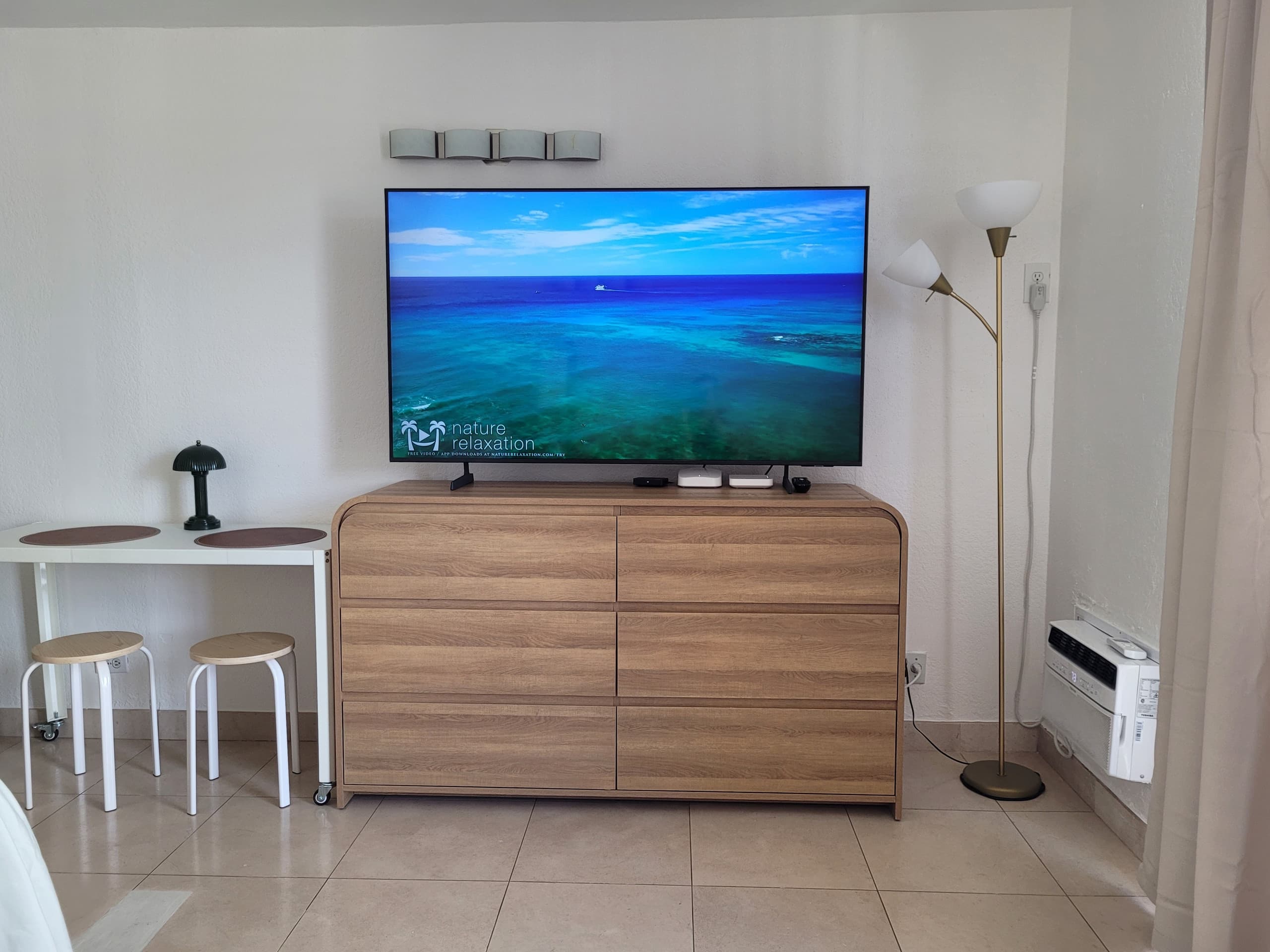 Condo in Honolulu · ★4.97 · Studio · 2 beds · 1 private bath - Image 4