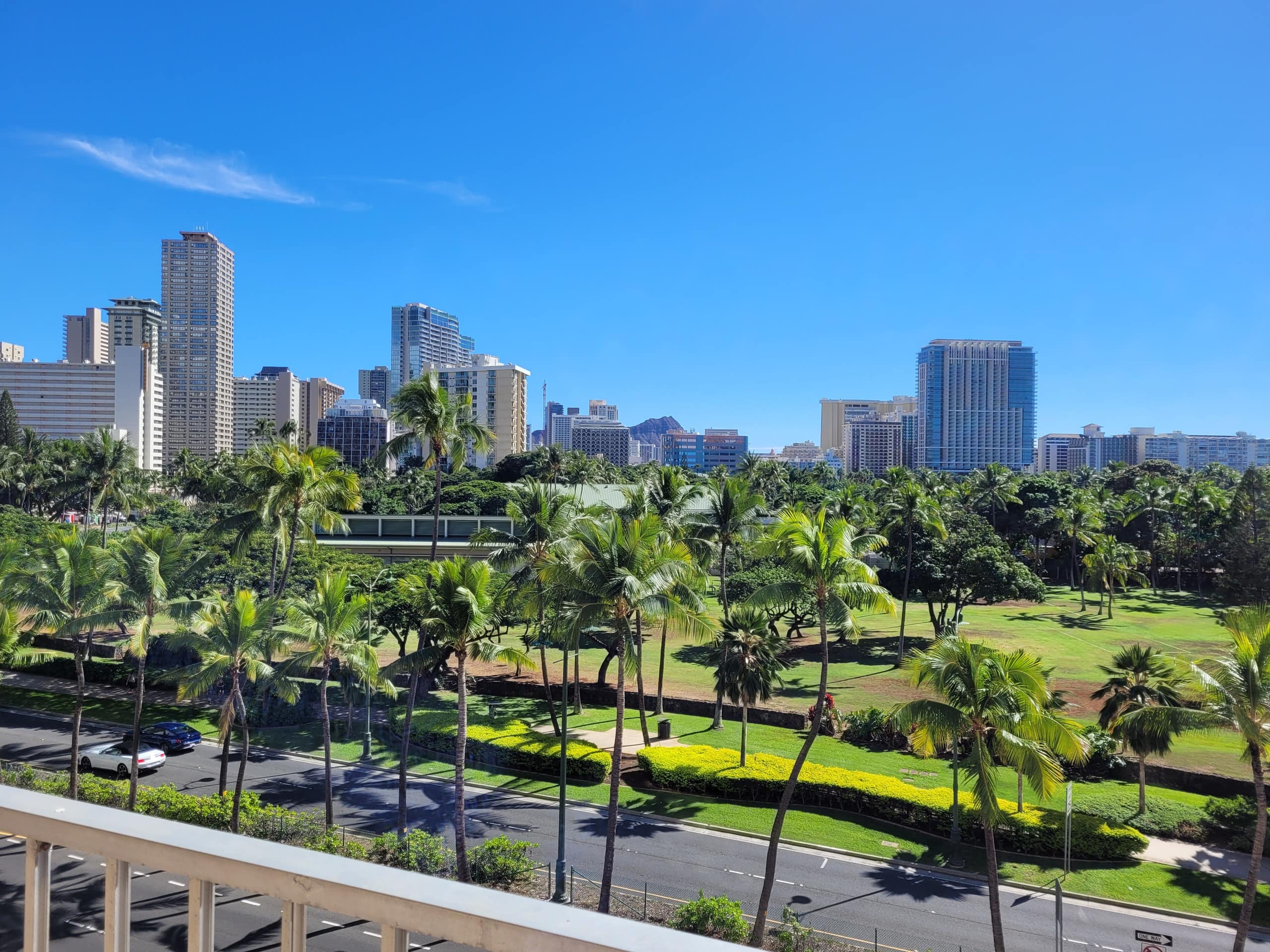 Condo in Honolulu · ★4.97 · Studio · 2 beds · 1 private bath - Image 30