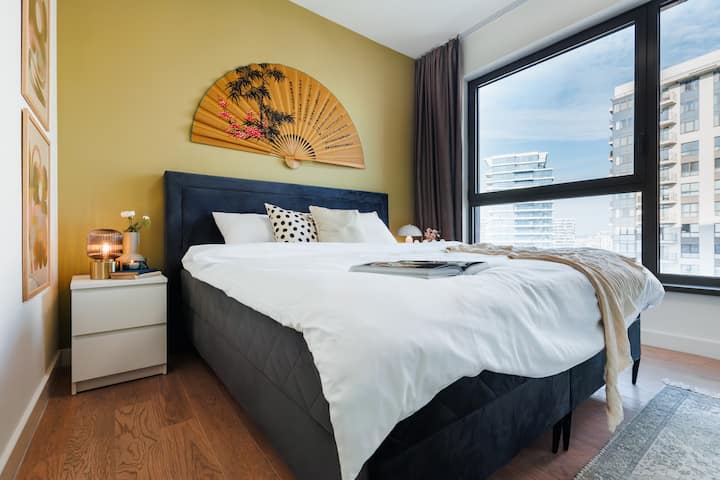 [卧室]遮光窗帘，最大限度地提高睡眠舒适度