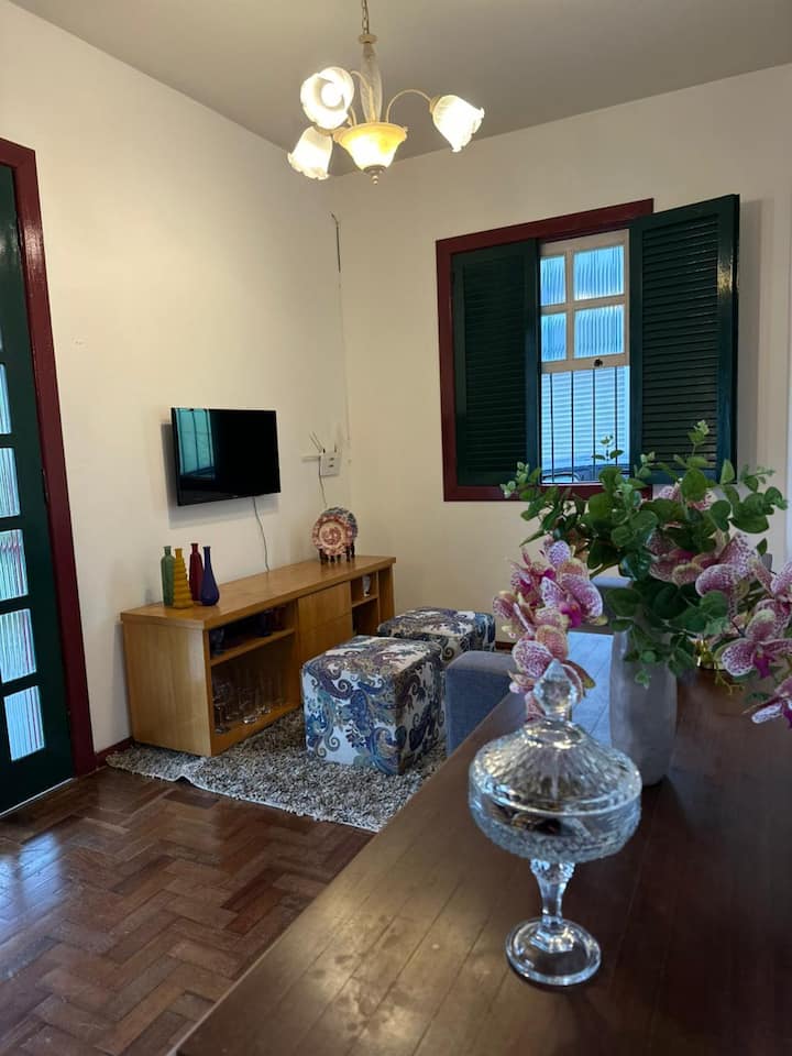2 Quartos-casa  Toda-50 M áRea Central E Histórica - Santa Bárbara
