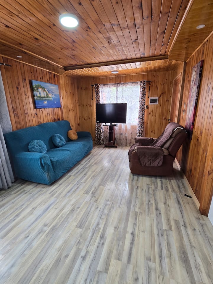 Arriendo Casa Independiente Ubicada En Algarrobo - Algarrobo