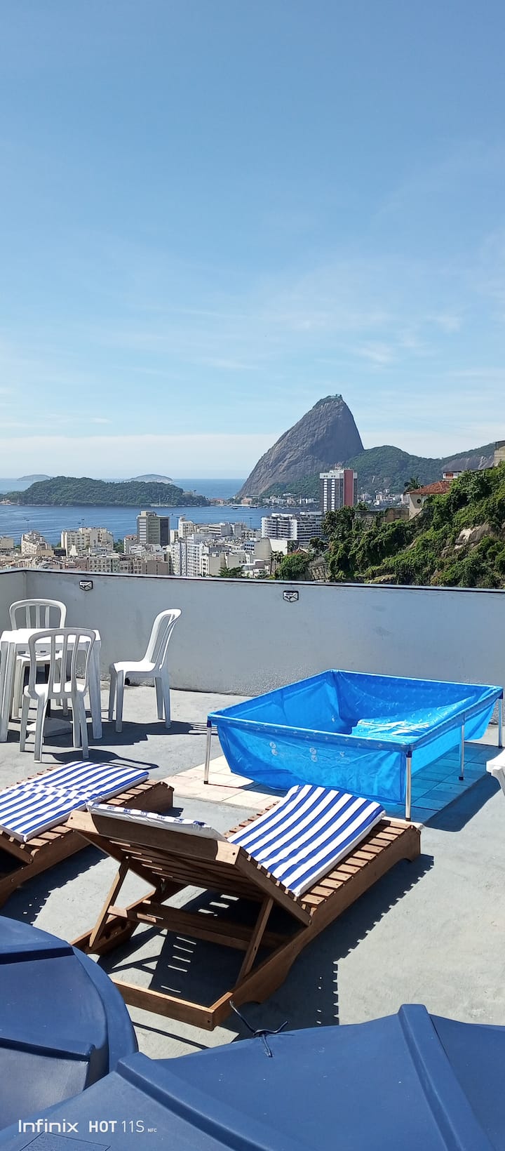 Casa
20 Minutos Da Praia.
Quarto Com Suite - Rio de Janeiro