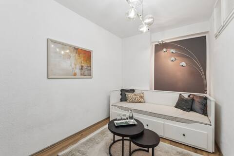 Top Airbnb: Prime Rüttenscheid location, cafés & culture, 6p in Südviertel