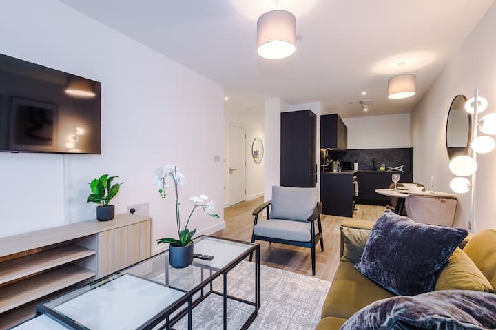 Modern 1br • Gym • Study Lounge • Free Parking - Salford