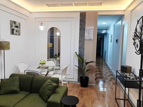Beachfront Apartment 15 Minutes from the Airport