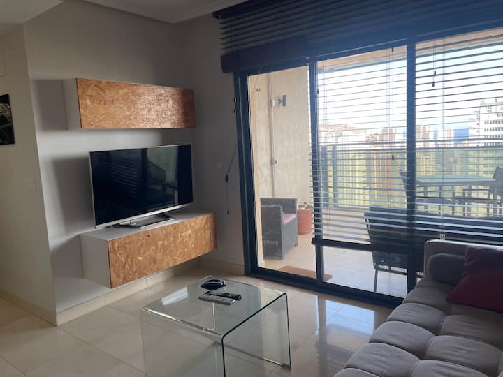 Apartamento Con Vistas Al Mar. - Benidorm