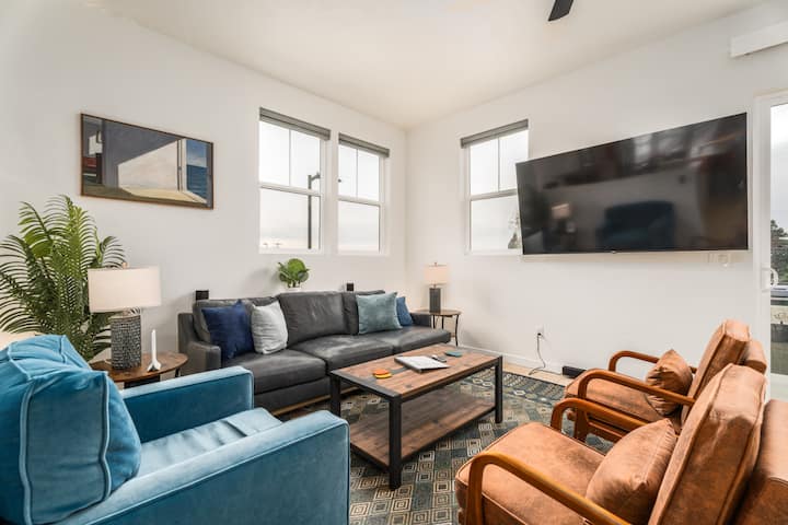 #Stayinmydistrict Bright Spacious Townhouse - Boise, ID
