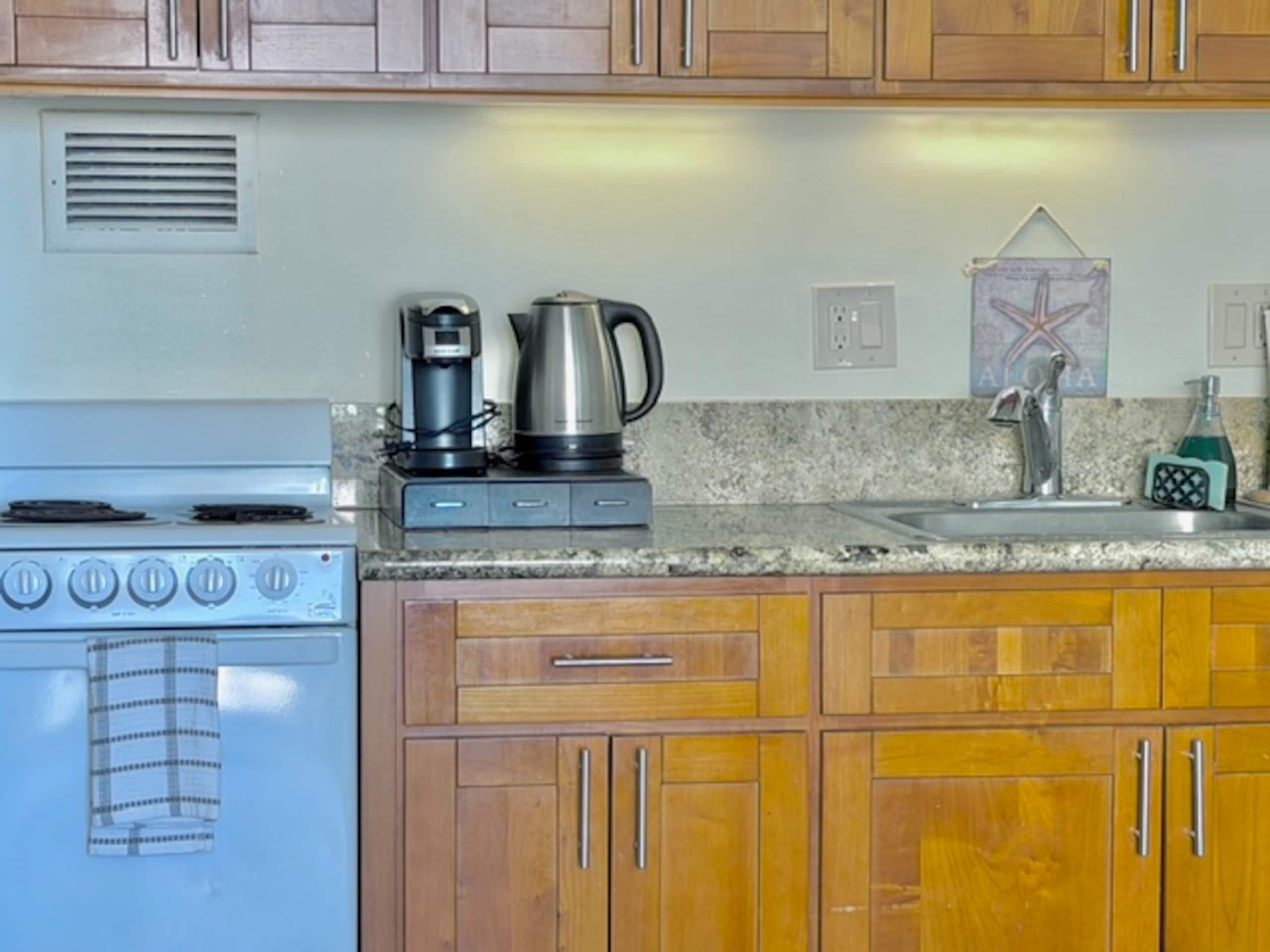 Condo in Honolulu · ★5.0 · Studio · 2 beds · 1 bath - Image 46