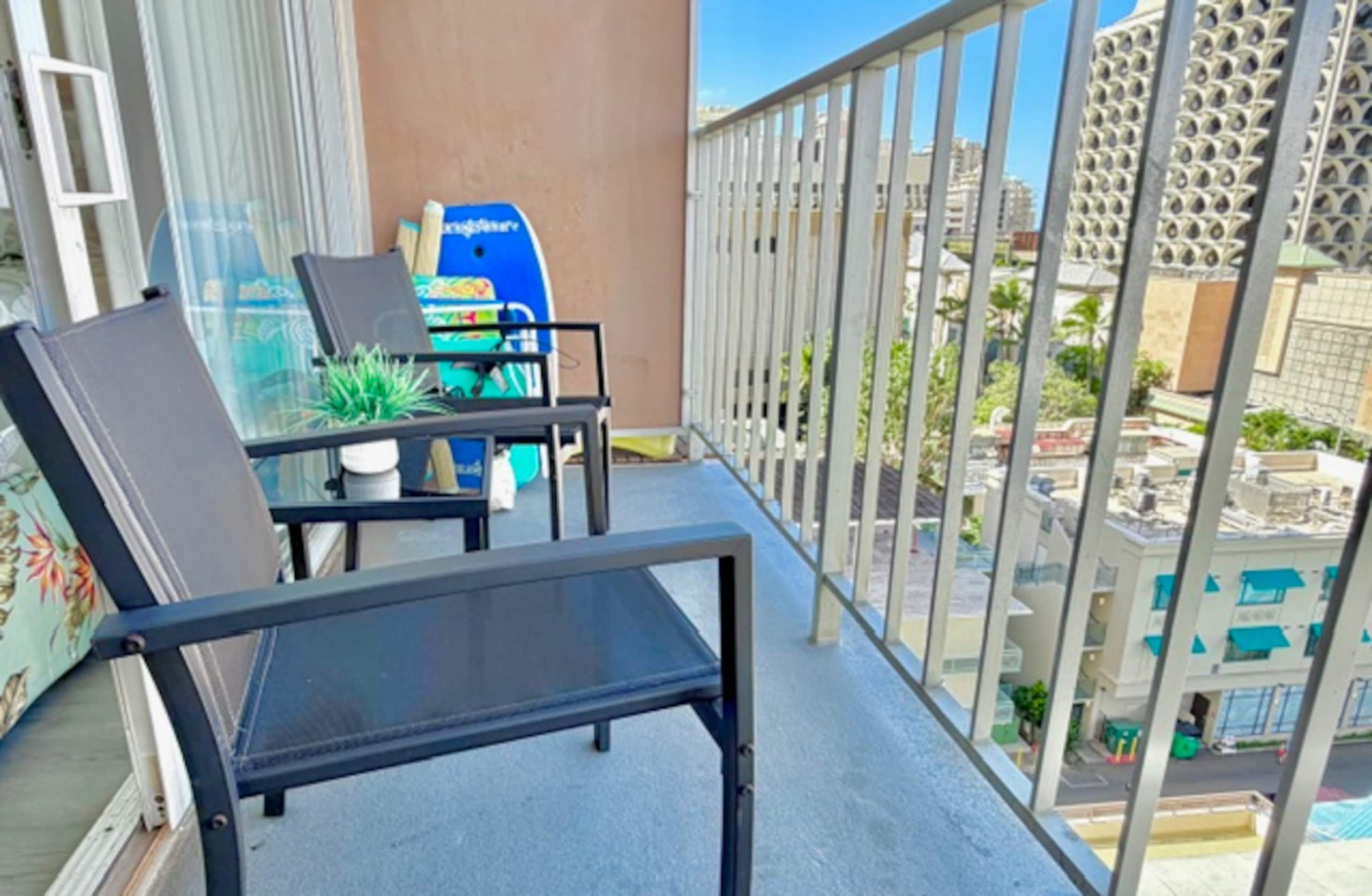 Condo in Honolulu · ★5.0 · Studio · 2 beds · 1 bath - Image 37