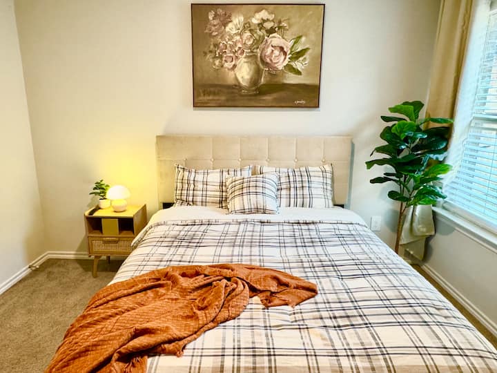 საძინებელი 1