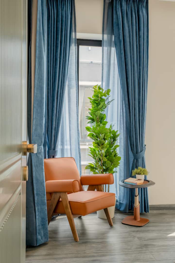 Living room image 6