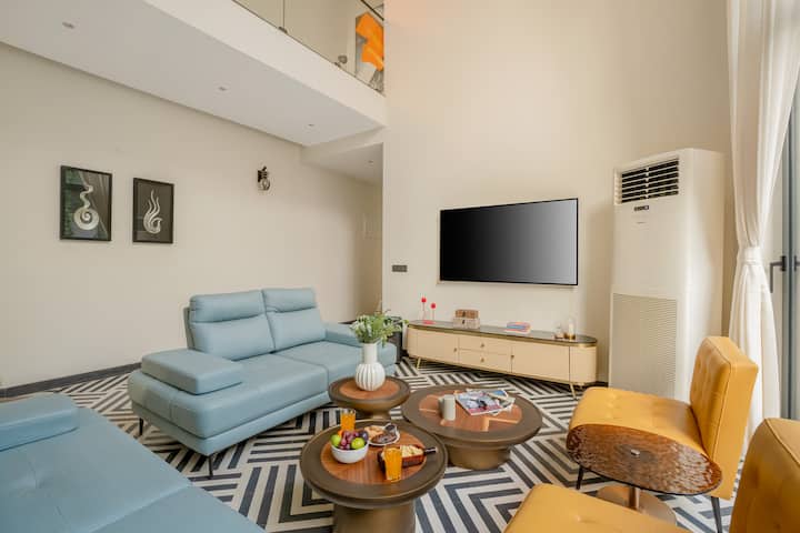 Living room image 8