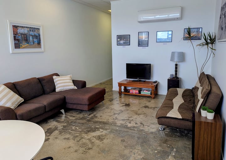 Titahi Bay Beach Central Apartment - Porirua
