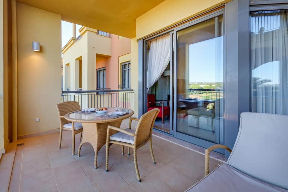 A resort flat on the edge of a Vilamoura course, Quarteira, Algarve, Portugal, photo 5 of 10