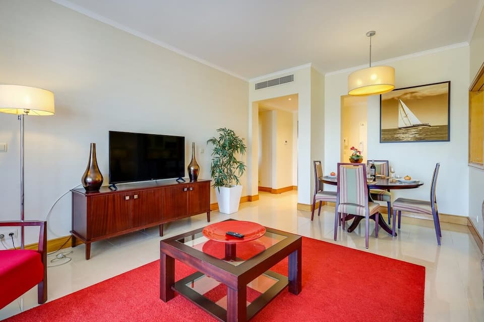 A resort flat on the edge of a Vilamoura course, Quarteira, Algarve, Portugal, photo 6 of 10