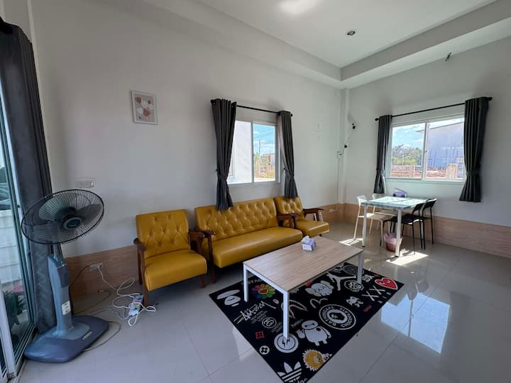 บ้านสุขภิรมย์ - Mueang Nakhon Phanom District