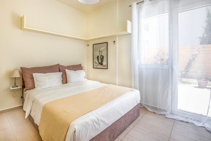 საძინებელი 1