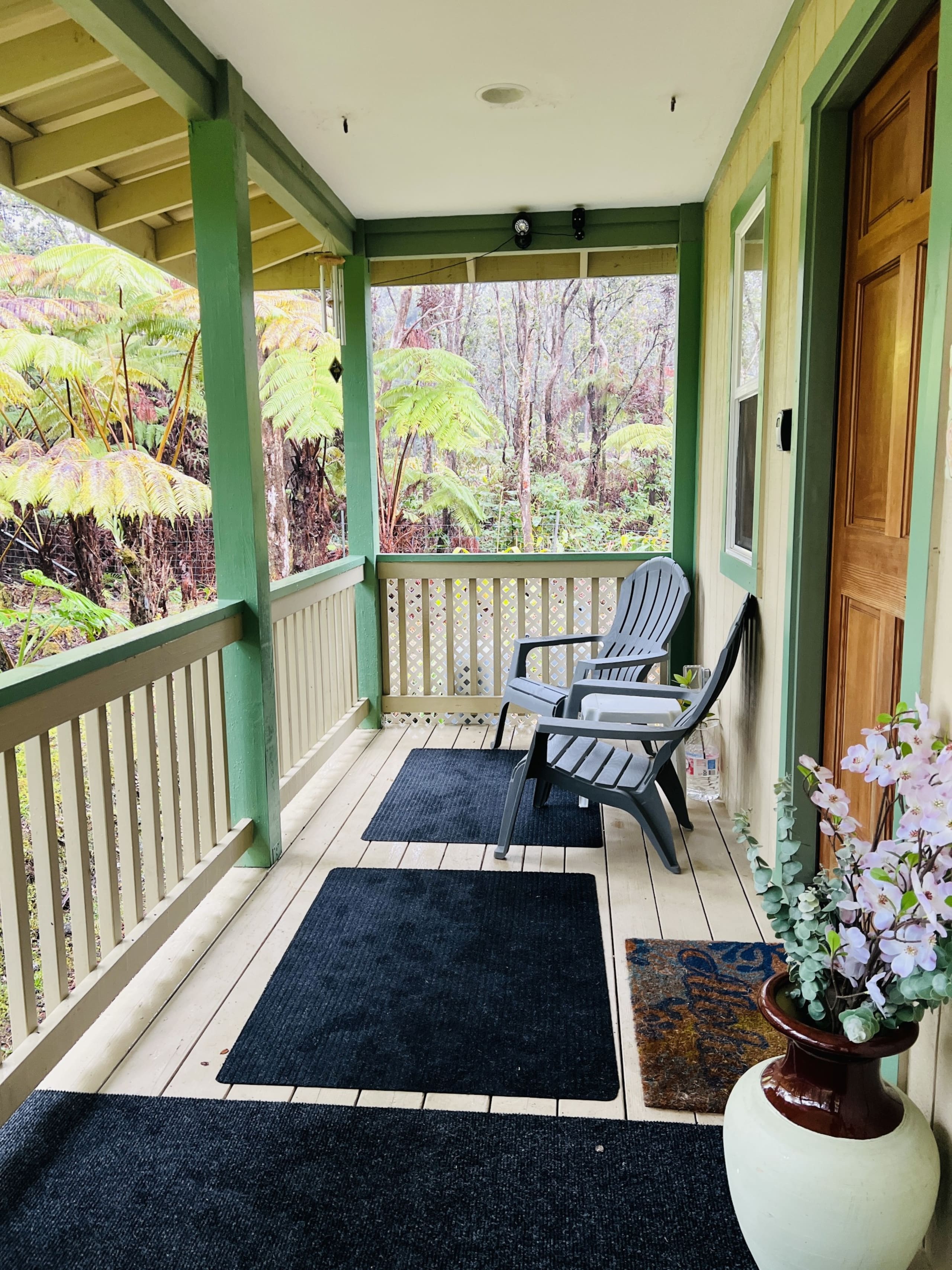 6 Min to Volcanoes NP | Fireplace + Cali King - Photo 17