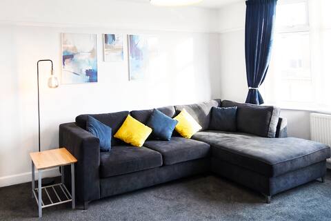 Successful Airbnb property: 6 Person (3Bed) Home Near Airport, Free Parking in Northenden
