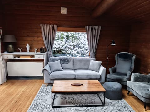 Successful Airbnb property: Martalein - Four Seasons Chalet mit Sauna & Kamin in Willingen (Upland)