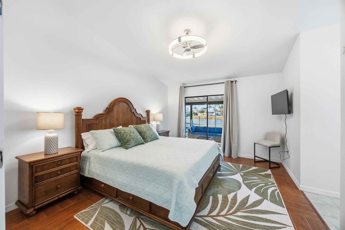 Top performing Airbnb: Suncoast Villa - Relaxing getaway w private pool in Lakewood Ranch