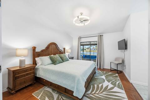 Top performing Airbnb: Suncoast Villa - Relaxing getaway w private pool in Lakewood Ranch