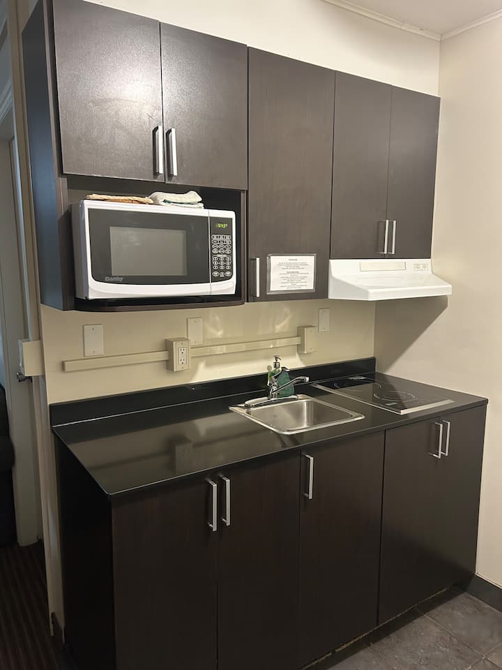 Northern Lights Inn & Suites - Valleyview