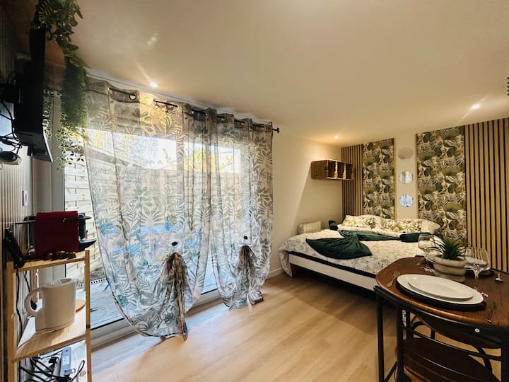 Casa Tropical - Studio Neuf Avec Terrasse - Saint-Sylvain-d'Anjou