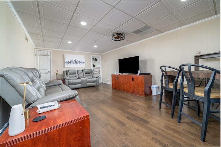 Snellville Oasis 
Spacious, Cozy, & Comfortable - Snellville, GA