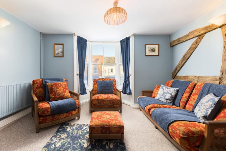 Central Stratford-upon-avon, 2 Bed Property - Stratford-upon-Avon