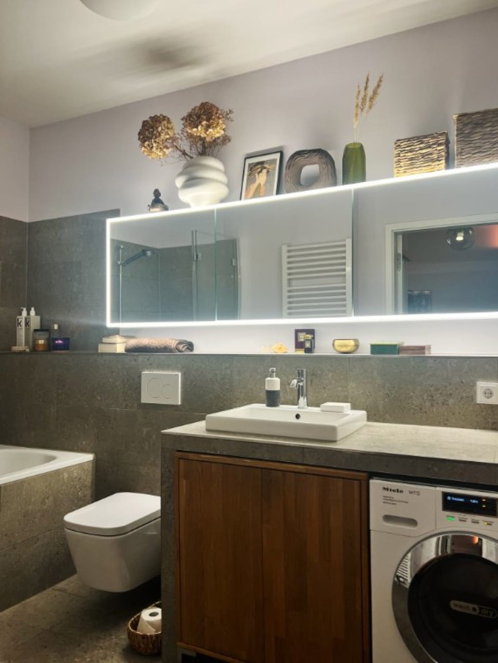 Affordable 4-room apartment of 100 sq.m. m near the canal and park