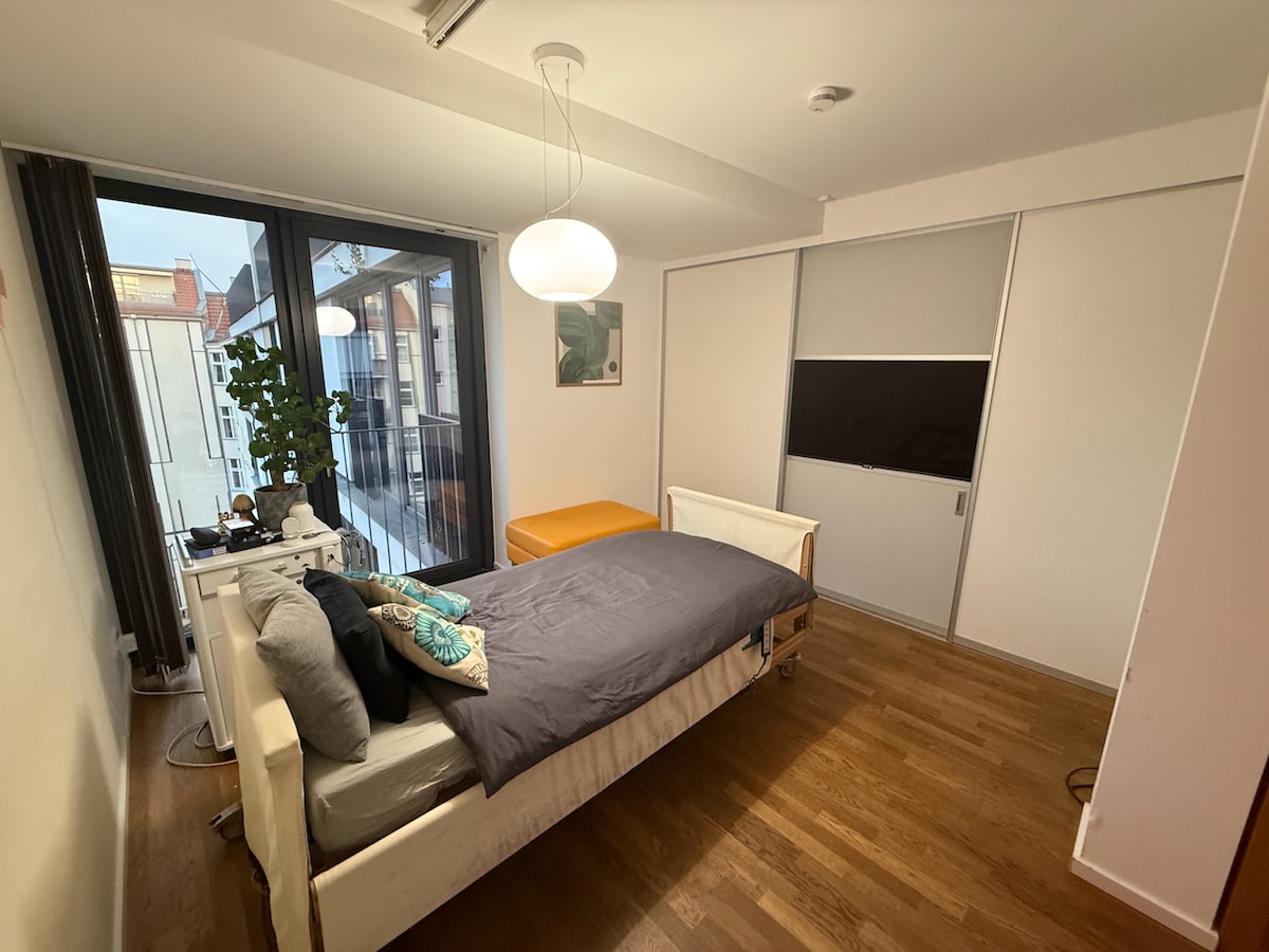 Affordable 4-room apartment of 100 sq.m. m near the canal and park