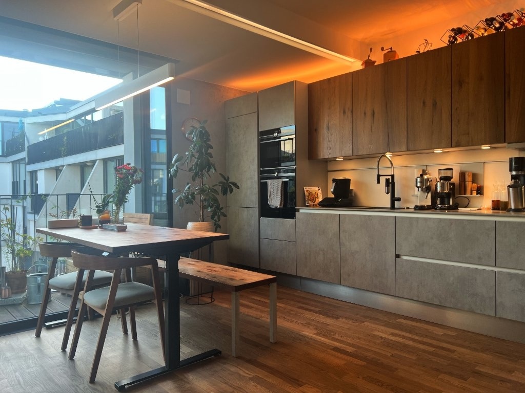 Affordable 4-room apartment of 100 sq.m. m near the canal and park